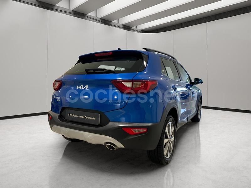 Usado Kia Stonic 100 CV (73 kW) 2024 Azul SUV