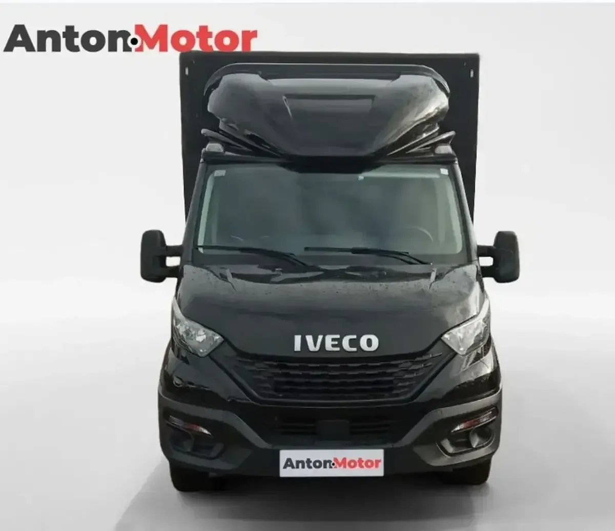 Usado Iveco Daily 156 CV (114 kW) 2021 Negro Berlina