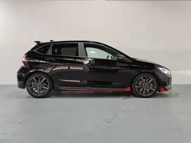Usado Hyundai i20 204 CV (150 kW) 2025 Negro Utilitario