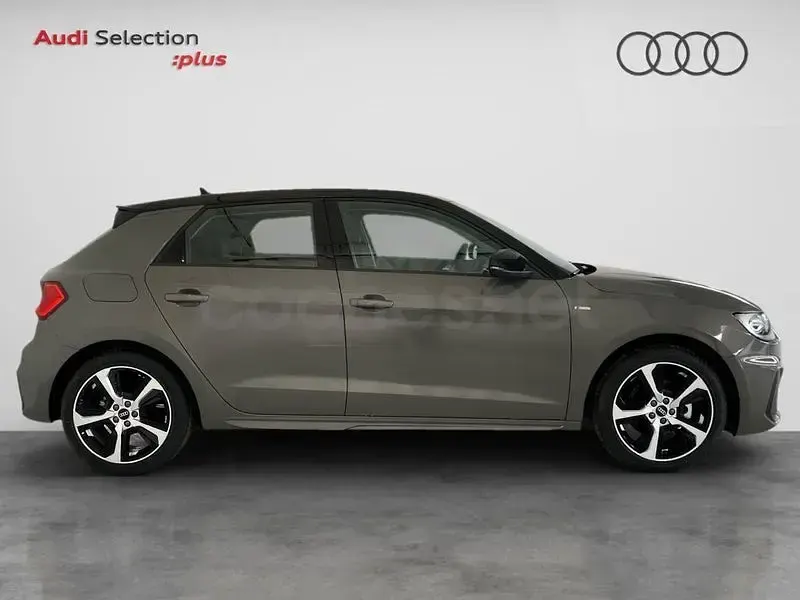 Usado Audi A1 Sportback 150 CV (110 kW) 2026 Gris / plata Utilitario