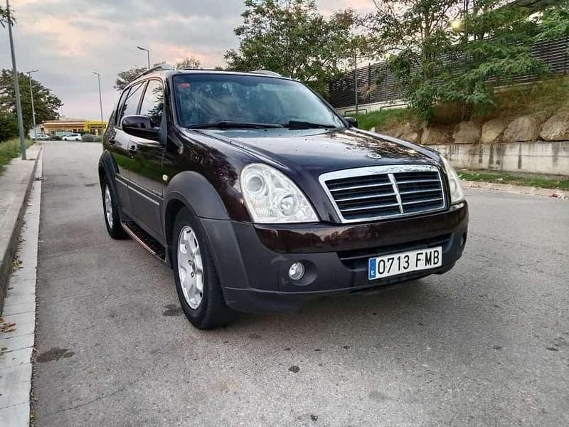 Burdeos Usado 2007 Ssangyong (KGM) Rexton Limited SUV | 7000 € - Imagen 1/4