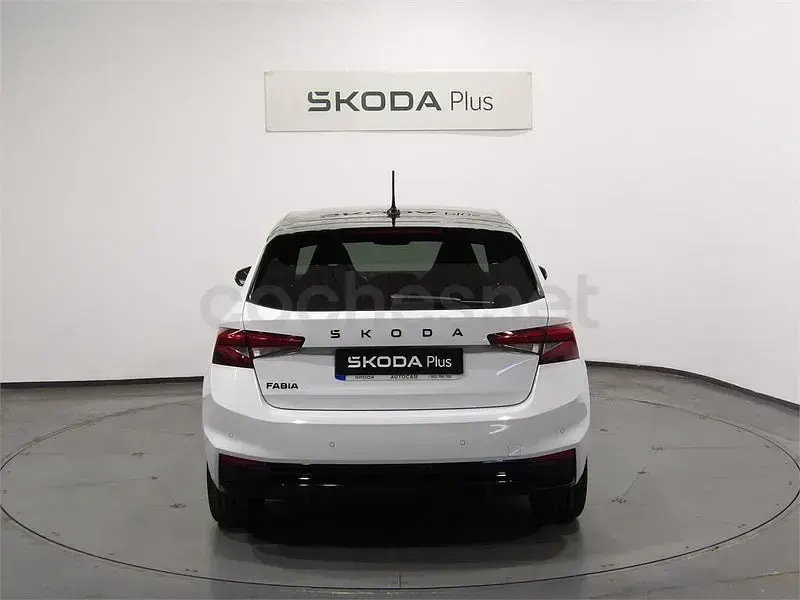 Nuevo Skoda Fabia Monte Carlo 150 CV (110 kW) 2026 Blanco Utilitario