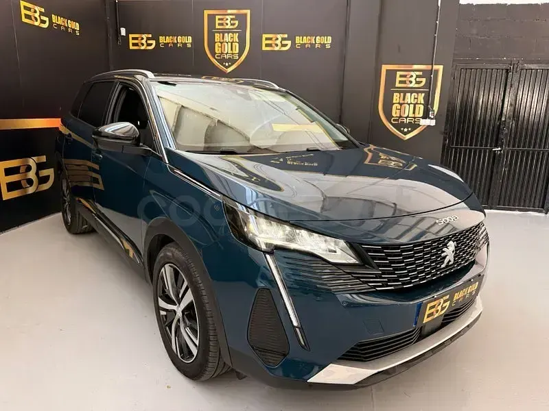 Usado Peugeot 5008 Allure 180 CV (132 kW) 2022 Azul SUV