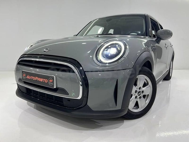 Usado Mini ONE 102 CV (75 kW) 2021 Gris / plata Utilitario