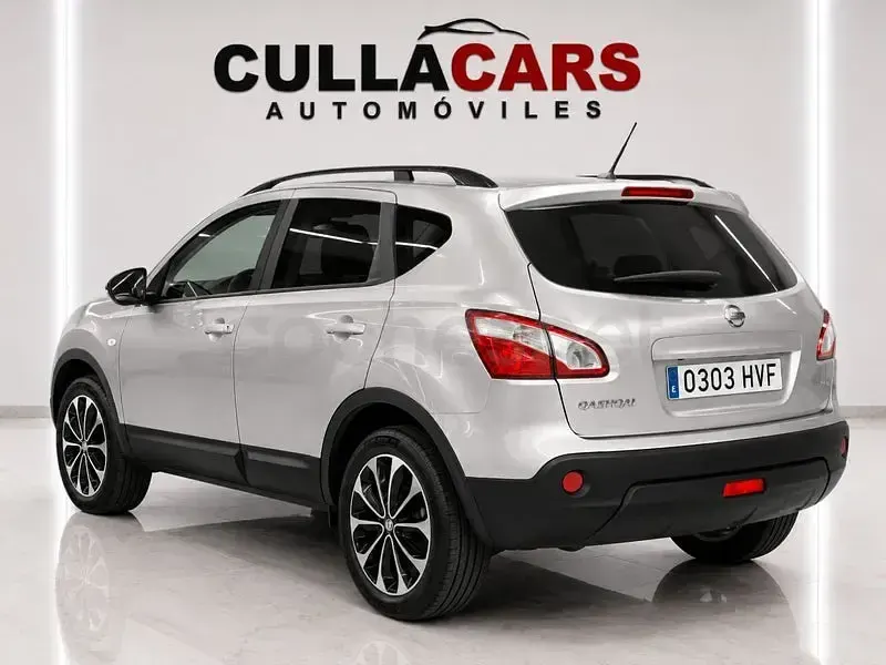 Usado Nissan Qashqai Acenta 110 CV (80 kW) 2013 Gris / plata SUV
