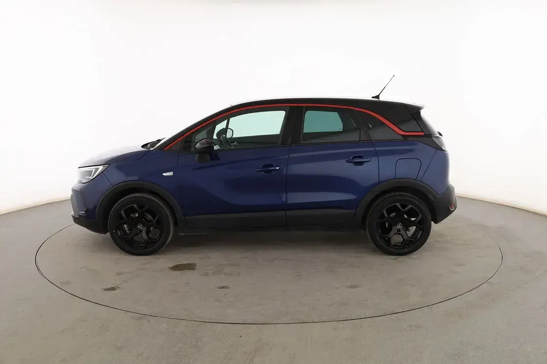 Usado Opel Crossland GS Line 110 CV (80 kW) 2022 Azul SUV