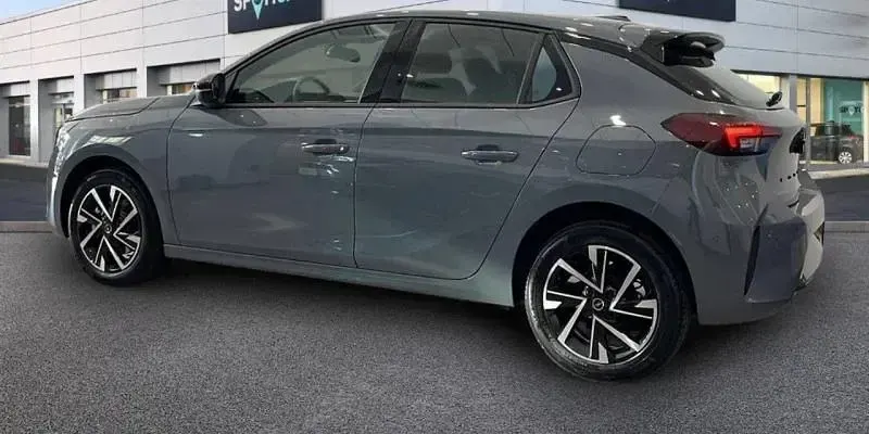 Usado Opel Corsa 101 CV (74 kW) 2023 Gris Utilitario