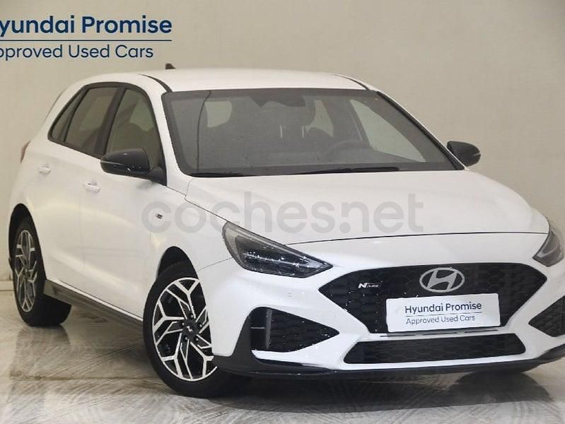 Usado Hyundai i30 N Line 100 CV (73 kW) 2025 Blanco Berlina