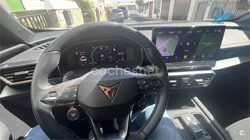 Usado Cupra Formentor VZ 245 CV (180 kW) 2024 Gris / plata SUV