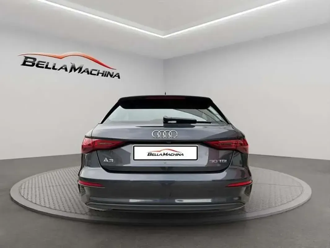 Usado Audi A3 Sportback S-Line 116 CV (85 kW) 2021 Negro Utilitario