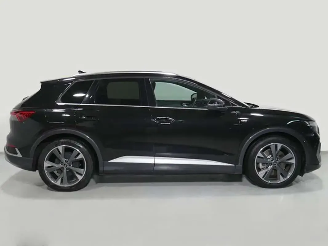 Usado Audi Q4 e-tron 150 kW (204 CV) 2022 Negro SUV