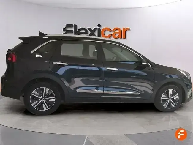 Usado Kia Niro 141 CV (103 kW) 2021 Negro SUV
