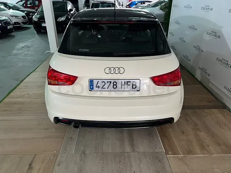 Usado Audi A1 Ambition 86 CV (63 kW) 2011 Blanco Utilitario