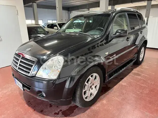 Usado SsangYong Rexton II 165 CV (121 kW) 2008 Negro SUV
