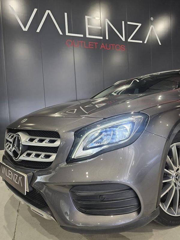 Usado Mercedes GLA200 Edition 157 CV (115 kW) 2019 Gris SUV
