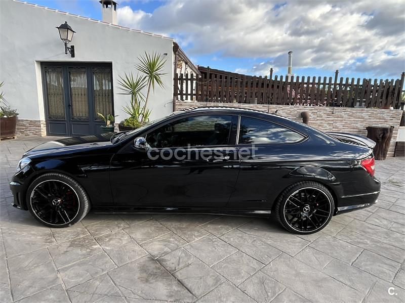 Usado Mercedes C220 170 CV (125 kW) 2012 Negro Coupe