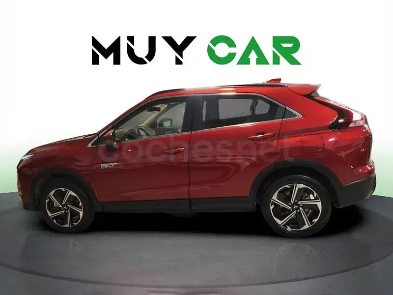 Usado Mitsubishi Eclipse Cross Motion 188 CV (138 kW) 2025 Rojo SUV