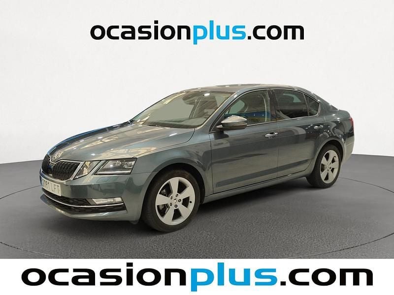 Gris Usado 2020 Skoda Octavia Style Berlina | 17.264 € (Buen precio) - Imagen 1/4