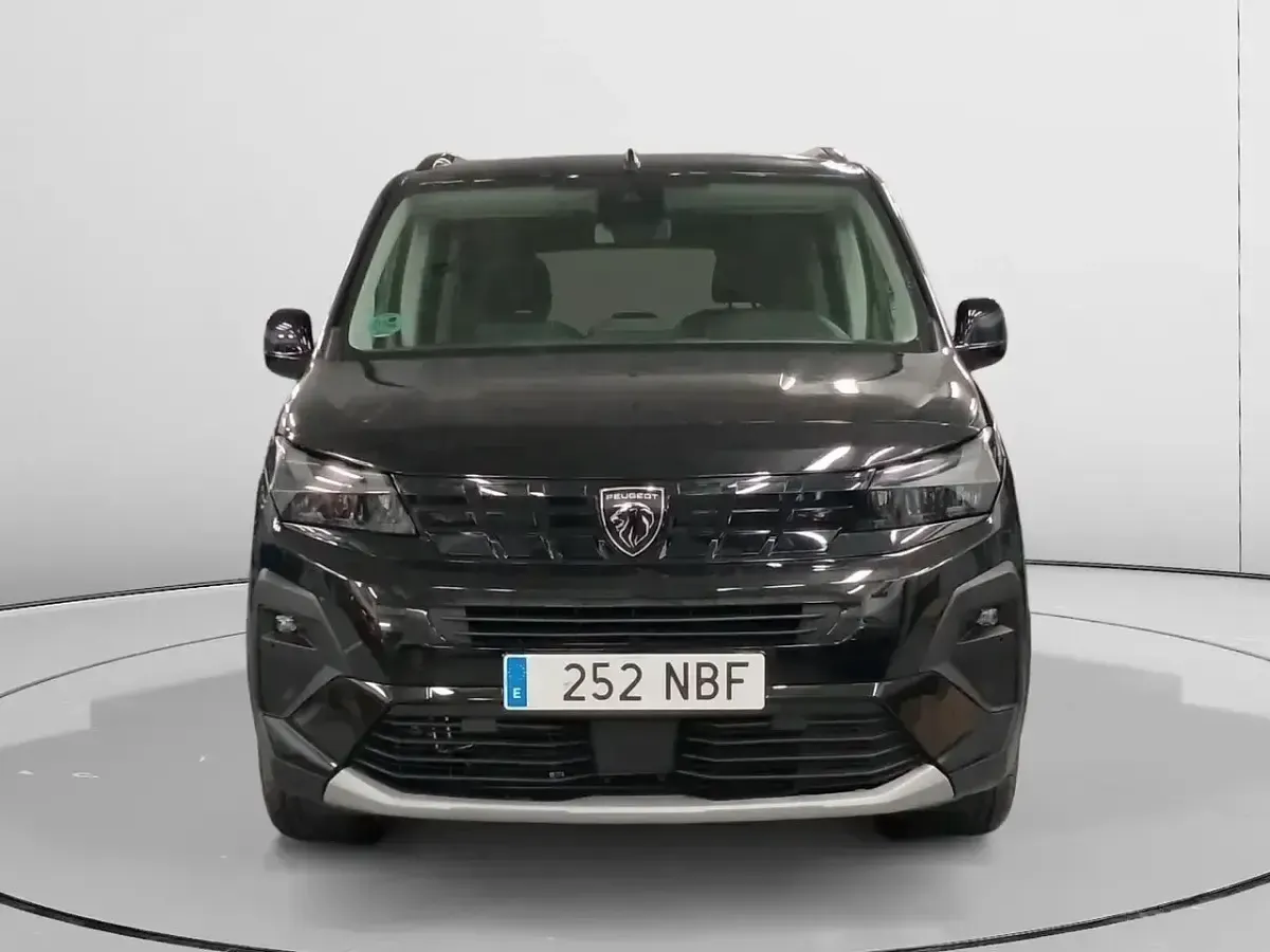 Usado Peugeot Rifter GT 131 CV (96 kW) 2025 Negro Monovolumen