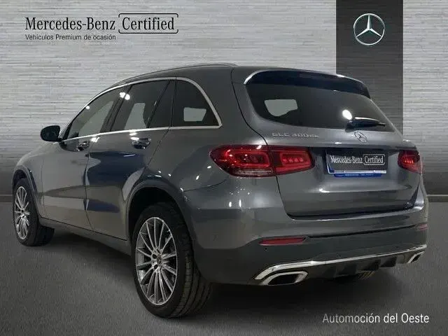 Usado Mercedes GLC300e 306 CV (225 kW) 2022 Gris selenita SUV