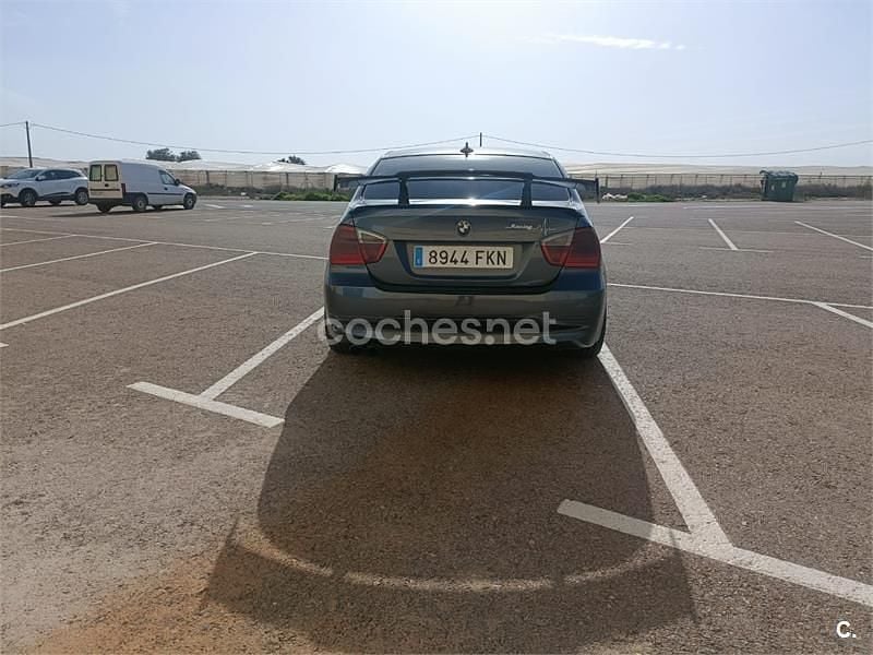 Usado BMW 318 129 HP (94 kW) 2007 Cinzento Sedan
