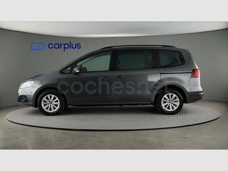 Usado Seat Alhambra Style 150 CV (110 kW) 2021 Gris indium (metalizado) Monovolumen