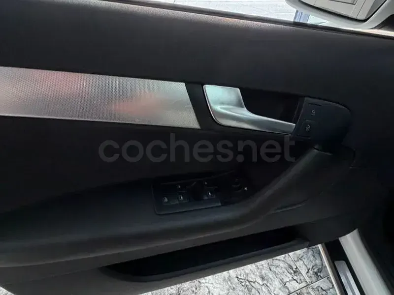 Usado Audi A3 Ambiente 125 CV (91 kW) 2009 Blanco Utilitario