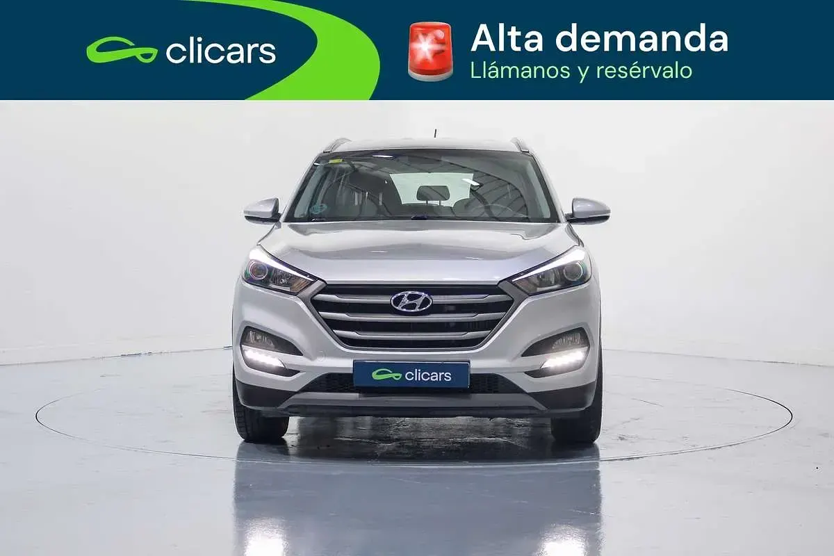 Usado Hyundai Tucson 114 CV (83 kW) 2015 Plateado SUV