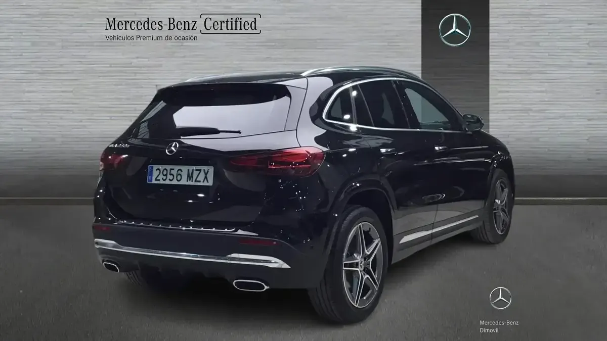 Usado Mercedes GLA250 218 CV (160 kW) 2025 Negro noche SUV