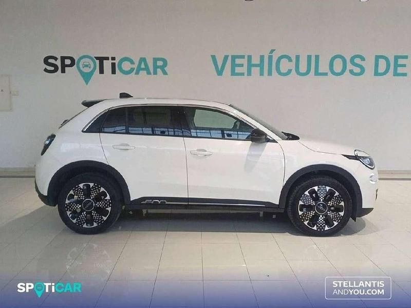 Usado Fiat 600 La Prima 101 CV (74 kW) 2024 Blanco SUV