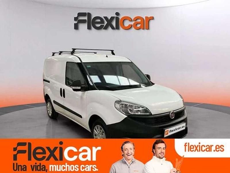 Blanco Usado 2018 Fiat Doblò Easy Monovolumen | 8990 € (Super precio) - Imagen 1/4