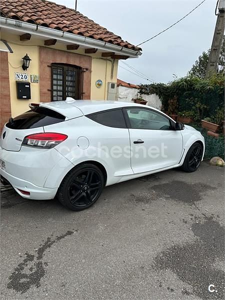 Usado Renault Mégane 250 CV (183 kW) 2011 Blanco Berlina
