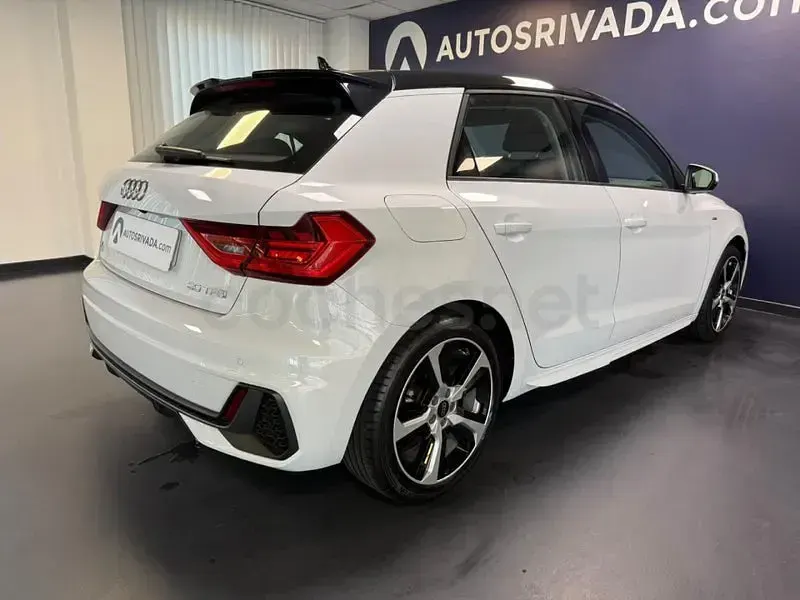 Usado Audi A1 Sportback Ambiente 110 CV (80 kW) 2023 Blanco Utilitario