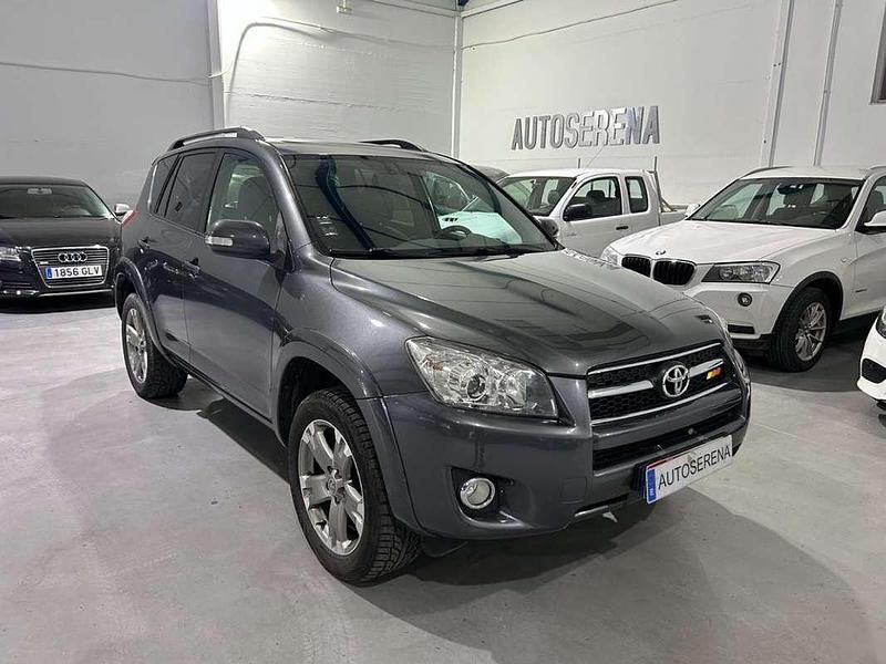 Gris Usado 2010 Toyota RAV4 Executive SUV | 12.500 € (Un poco caro) - Imagen 1/4