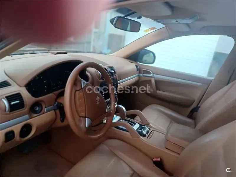 Usado Porsche Cayenne Diesel 240 CV (176 kW) 2010 Negro SUV