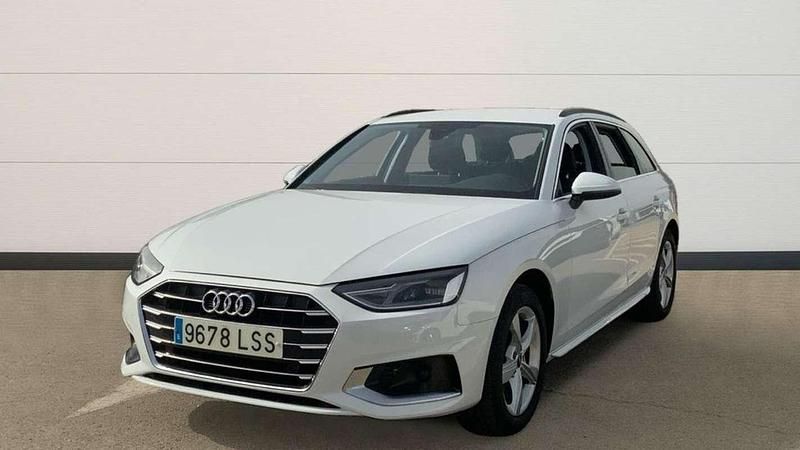 Usado Audi A4 Advanced 165 CV (121 kW) 2021 Blanco Familiar
