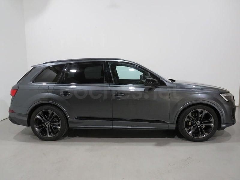 Usado Audi Q7 Sport 286 CV (210 kW) 2025 Gris / plata SUV