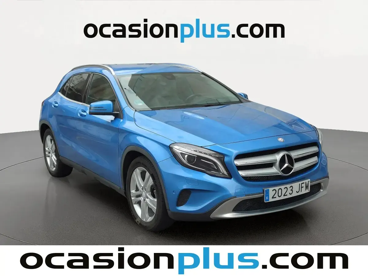 Begagnad Mercedes GLA200 Urban 136 HK (100 kW) 2015 Blå SUV