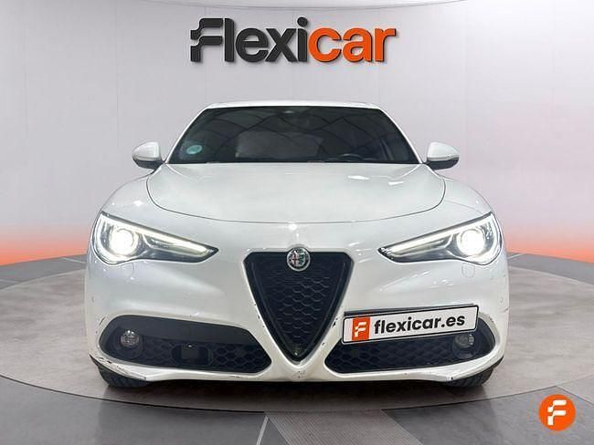 Usado Alfa Romeo Stelvio Sprint 160 CV (117 kW) 2022 Blanco SUV