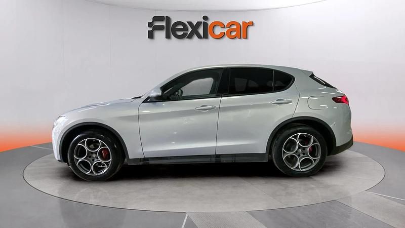 Usado Alfa Romeo Stelvio Sprint 203 CV (149 kW) 2022 Gris SUV