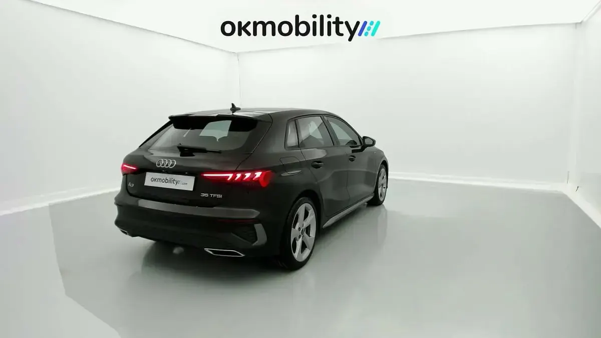 Usado Audi A3 S-Line 150 CV (110 kW) 2024 Negro Familiar