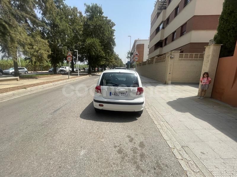 Usado Hyundai Getz 63 CV (46 kW) 2002 Blanco Utilitario