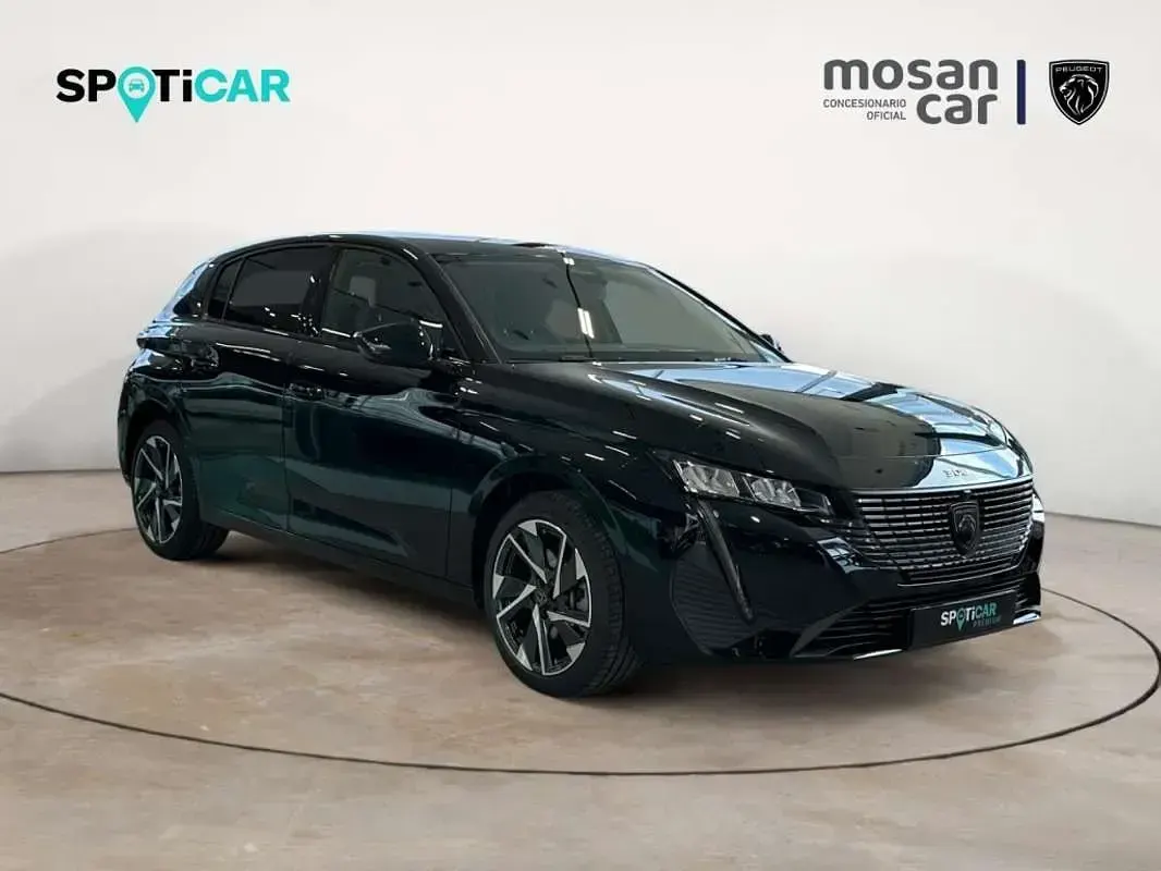 Usado Peugeot 308 Allure 131 HP (96 kW) 2024 Preto Sedan