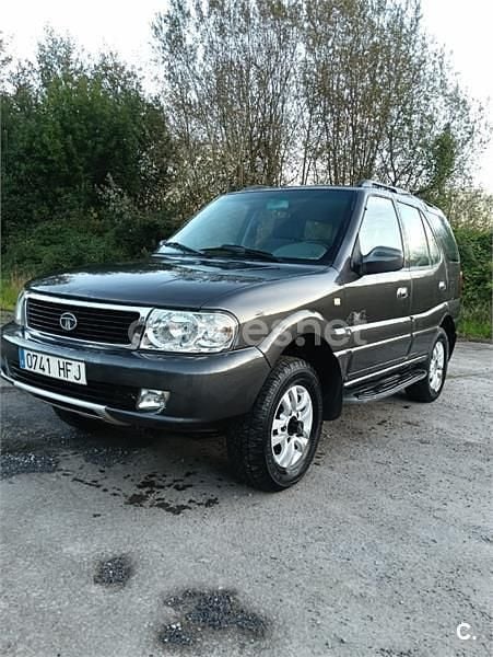 Gris / plata Usado 2011 Tata Safari SUV | 4500 € - Imagen 1/4