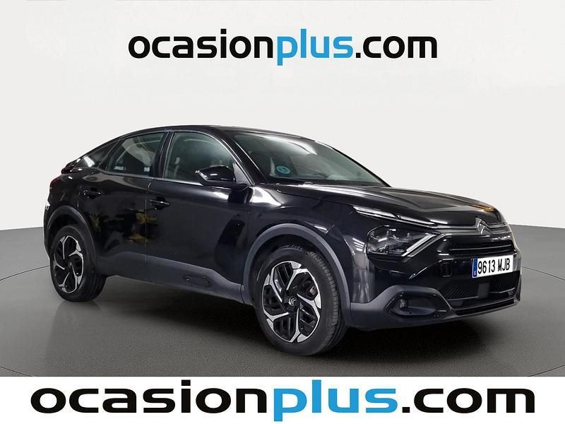 Käytetty Citroën C4 Feel 131 HP (96 kW) 2023 Musta Katumaasturi