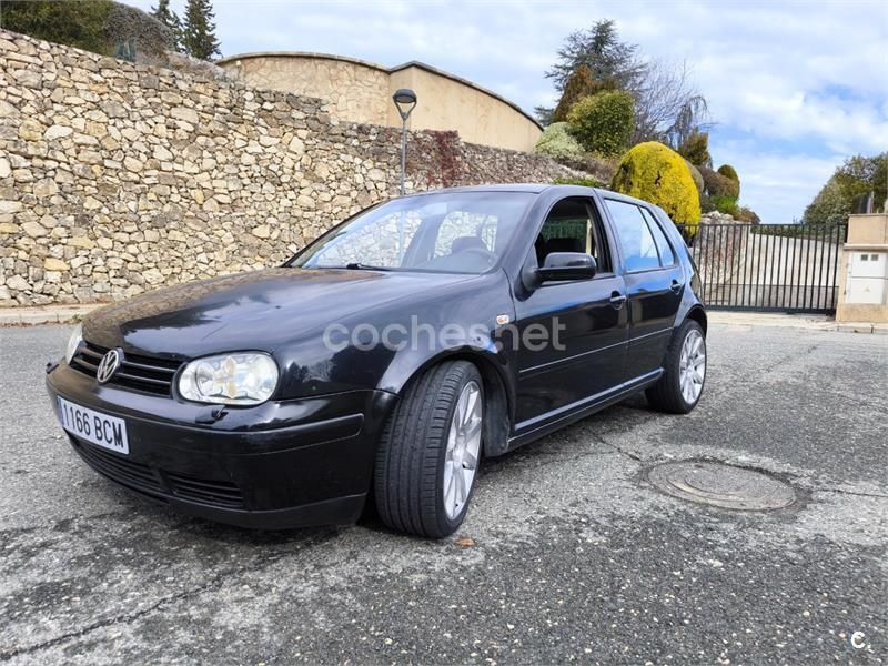 Negro Usado 2002 VW Golf IV GTI Berlina | 4500 € (Precio justo) - Imagen 1/4