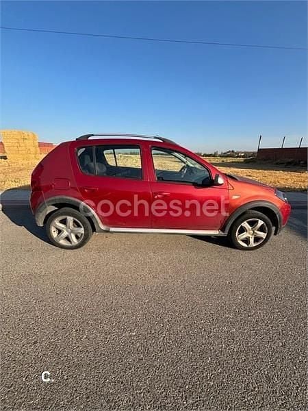 Granate Usado 2012 Dacia Sandero Stepway Utilitario | 4850 € (Precio justo) - Imagen 1/1