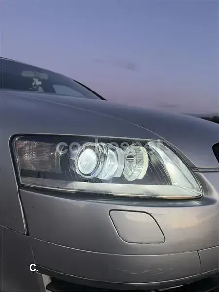 Usado Audi A6 180 CV (132 kW) 2005 Gris / plata Familiar