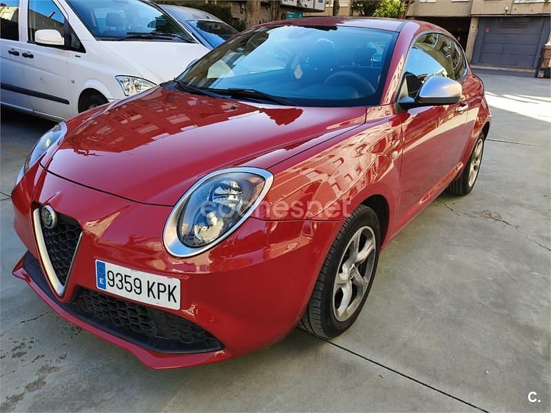 Usado Alfa Romeo MiTo 78 CV (57 kW) 2018 Rojo Utilitario