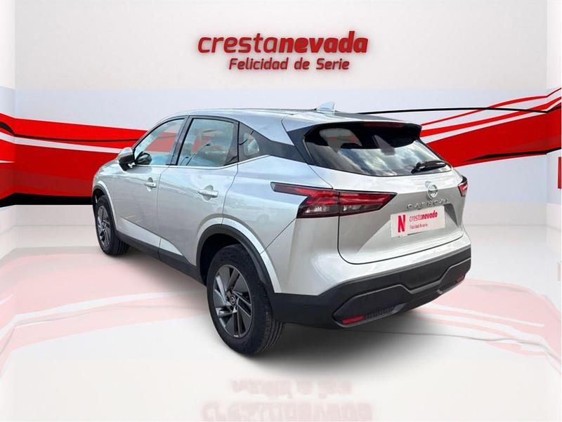 Usado Nissan Qashqai Acenta 158 CV (116 kW) 2021 Gris SUV